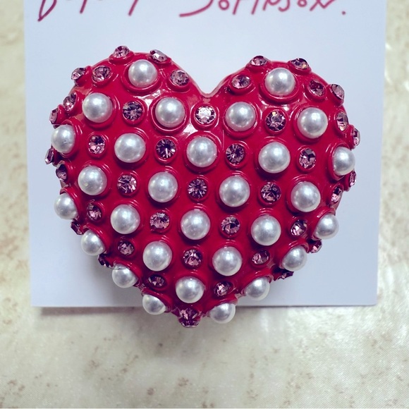 Betsey Johnson Rhinestone and Faux Pearl Heart Ring NEW - Picture 2 of 6
